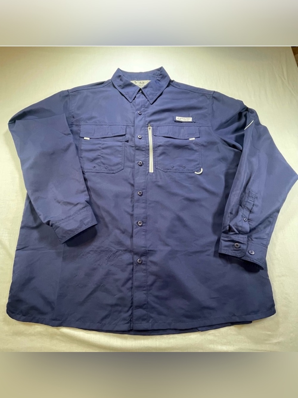 Realtree Fishing Shirt Men’s XL Blue UPF 40+ UV Protection Roll Tab Vented Beach
